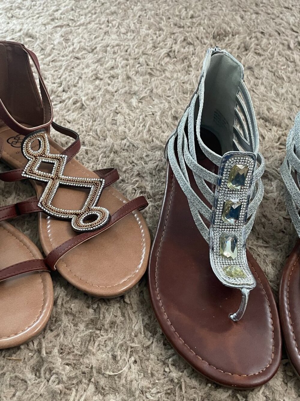 2 pair of Daisy Fuentes sandals